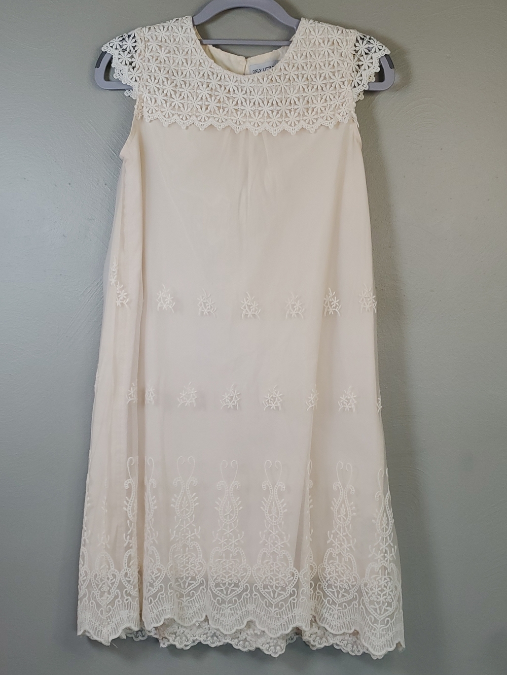 Only Little Once Girls Cream Lace Trim Sleeveless Dress. Size 12